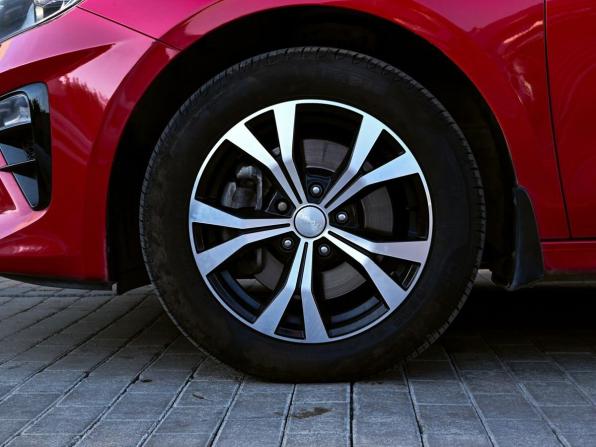 Kia Ceed III с пробегом 2019 года, цена 1 925 000 рублей, 96726 км, универсал, Автокод Объявления