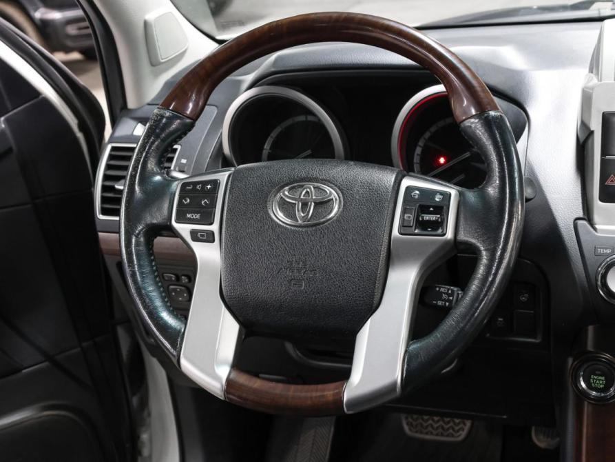 Toyota Land Cruiser Prado 150 Series Рестайлинг 1 Москва  - изображение 18