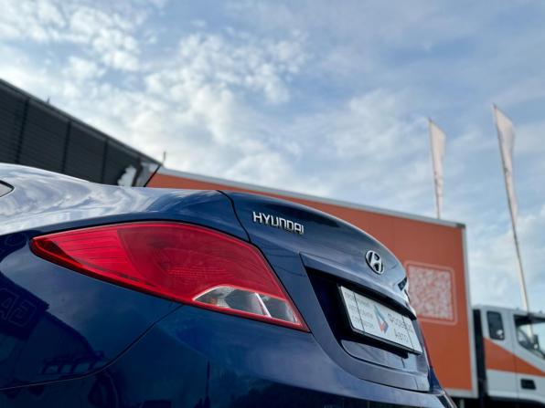 Hyundai Solaris I Рестайлинг с пробегом 2014 года, цена 1 080 000 рублей, 165000 км, седан, Автокод Объявления