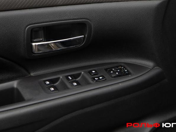 Mitsubishi Outlander III Рестайлинг 2 с пробегом 2015 года, цена 1 423 000 рублей, 229521 км, внедорожник, Автокод Объявления