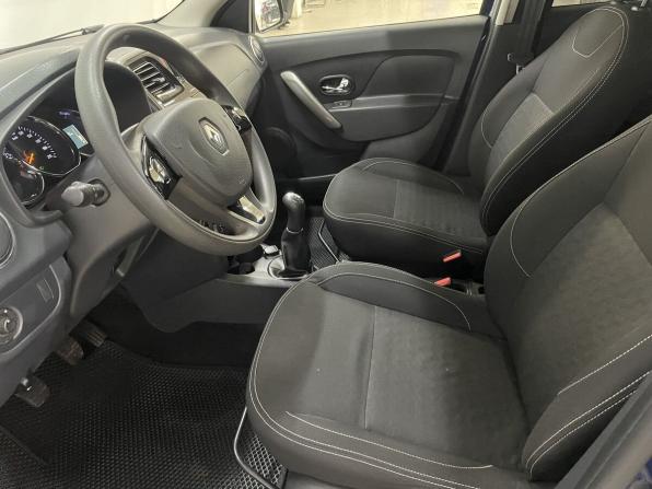 Renault Logan II с пробегом 2017 года, цена 849 000 рублей, 80158 км, седан, Автокод Объявления