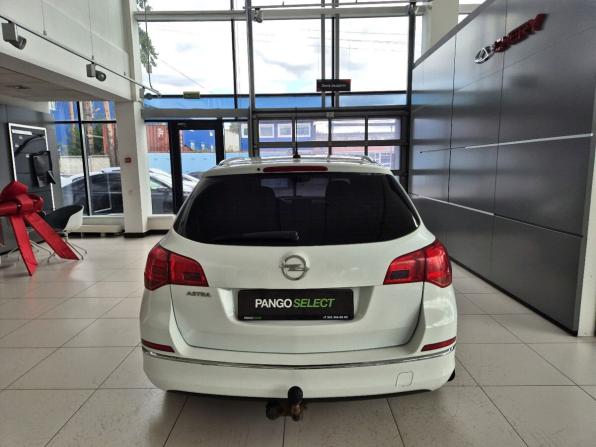 Opel Astra J Рестайлинг с пробегом 2013 года, цена 799 000 рублей, 213565 км, универсал, Автокод Объявления