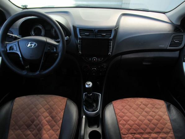 Hyundai Solaris I с пробегом 2013 года, цена 590 000 рублей, 199479 км, седан, Автокод Объявления