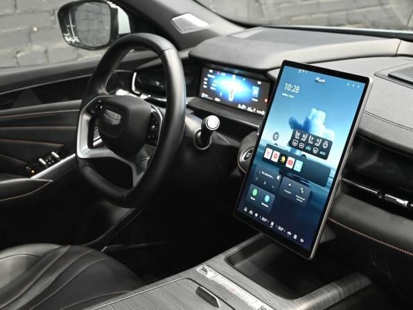 Geely Preface I с пробегом 2024 года, цена 2 870 000 рублей, 22630 км, седан, Автокод Объявления