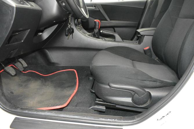 Mazda 3 II (BL) Рестайлинг с пробегом 2012 года, цена 899 000 рублей, 173000 км, седан, Автокод Объявления