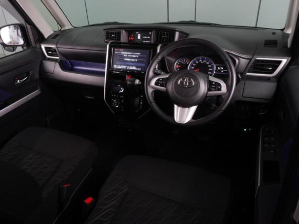 Toyota Roomy I с пробегом 2018 года, цена 1 336 000 рублей, 105674 км, микровэн, Автокод Объявления