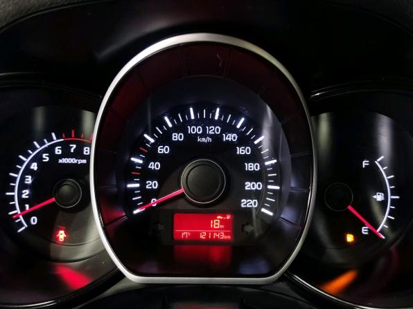 Kia Rio III Рестайлинг с пробегом 2016 года, цена 999 000 рублей, 121143 км, седан, Автокод Объявления