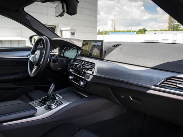 BMW 5 серии VII (G30/G31/G38) с пробегом 2017 года, цена 3 700 000 рублей, 91197 км, седан, Автокод Объявления