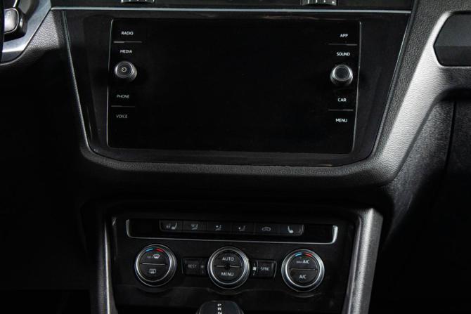 Volkswagen Tiguan II с пробегом 2017 года, цена 2 399 000 рублей, 243000 км, внедорожник, Автокод Объявления