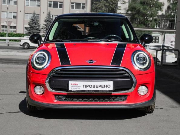 Mini Hatch III (F55/F56) Рестайлинг с пробегом 2019 года, цена 1 750 000 рублей, 101255 км, хэтчбек, Автокод Объявления