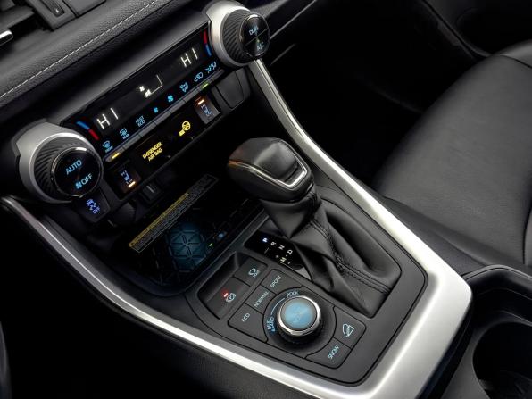 Toyota RAV4 V (XA50) с пробегом 2022 года, цена 3 500 000 рублей, 70149 км, внедорожник, Автокод Объявления