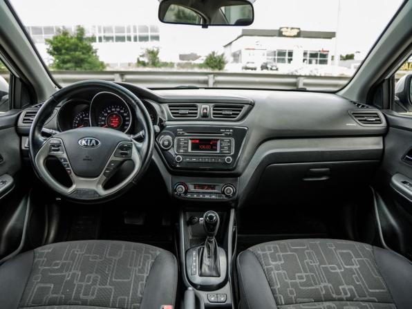 Kia Rio III Рестайлинг с пробегом 2015 года, цена 1 138 000 рублей, 100411 км, седан, Автокод Объявления