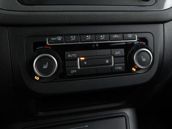Volkswagen Tiguan I Рестайлинг с пробегом 2015 года, цена 1 498 888 рублей, 107066 км, внедорожник, Автокод Объявления