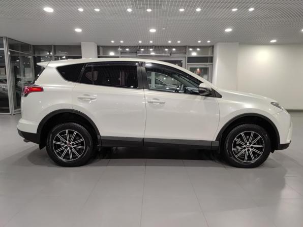 Toyota RAV4 IV (XA40) Рестайлинг с пробегом 2017 года, цена 2 153 000 рублей, 197406 км, внедорожник, Автокод Объявления