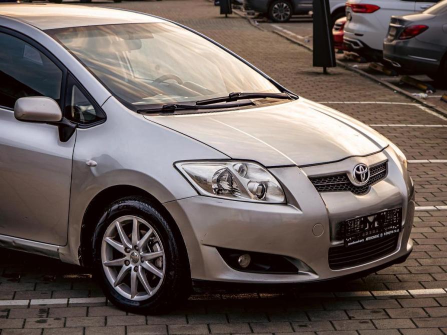 Toyota Auris I Краснодар  - изображение 8