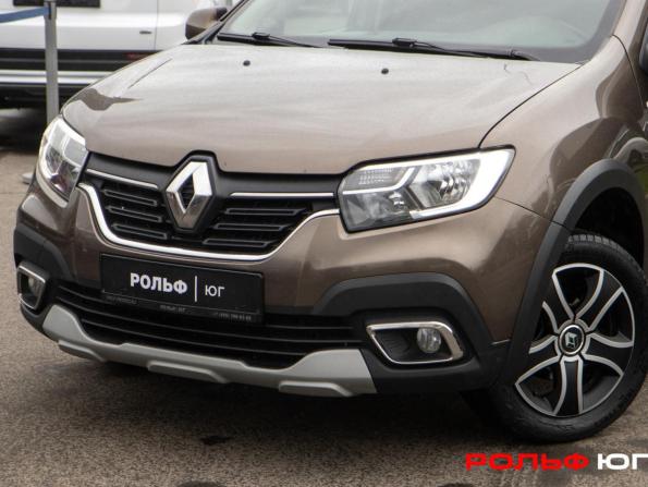 Renault Sandero II Рестайлинг с пробегом 2019 года, цена 1 028 000 рублей, 123395 км, хэтчбек, Автокод Объявления