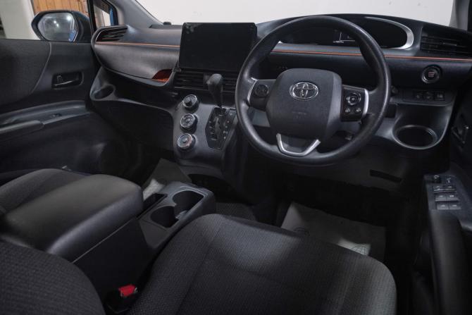 Toyota Sienta II Рестайлинг с пробегом 2019 года, цена 1 279 000 рублей, 108575 км, компактвэн, Автокод Объявления