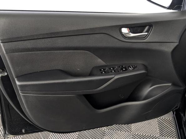 Hyundai Solaris II Рестайлинг с пробегом 2021 года, цена 1 475 000 рублей, 78092 км, седан, Автокод Объявления