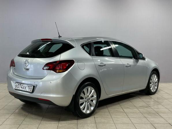 Opel Astra J с пробегом 2011 года, цена 850 000 рублей, 111510 км, хэтчбек, Автокод Объявления