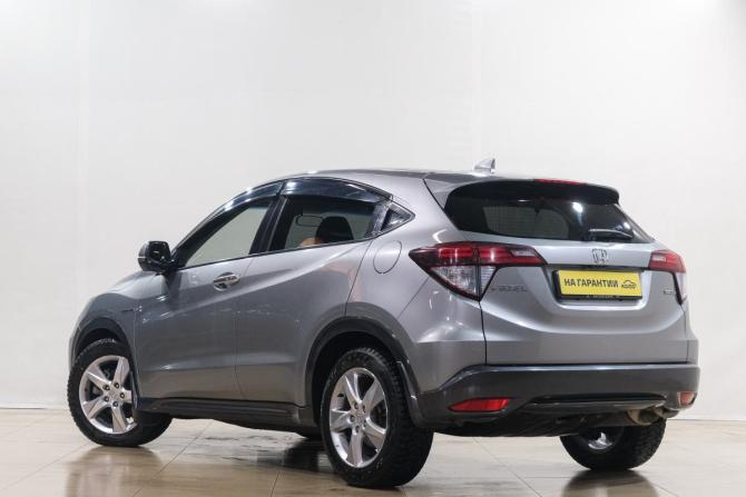 Honda Vezel I с пробегом 2014 года, цена 1 399 000 рублей, 165700 км, внедорожник, Автокод Объявления