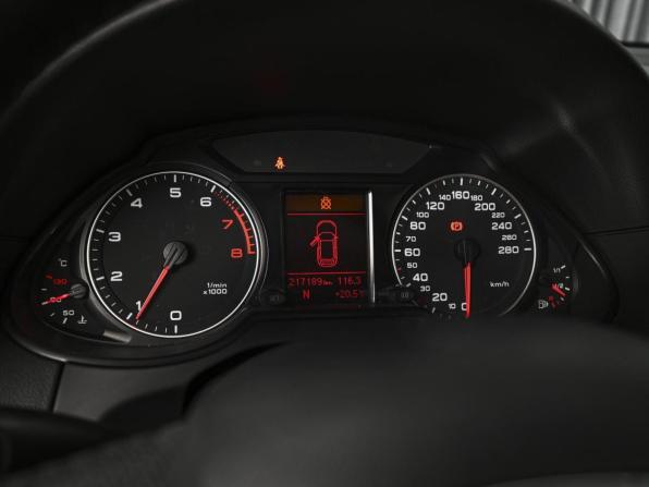 Audi Q5 I (8R) с пробегом 2010 года, цена 1 090 000 рублей, 217189 км, внедорожник, Автокод Объявления