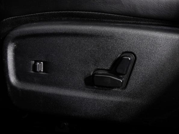 Chrysler 300C II с пробегом 2012 года, цена 1 399 000 рублей, 141397 км, седан, Автокод Объявления