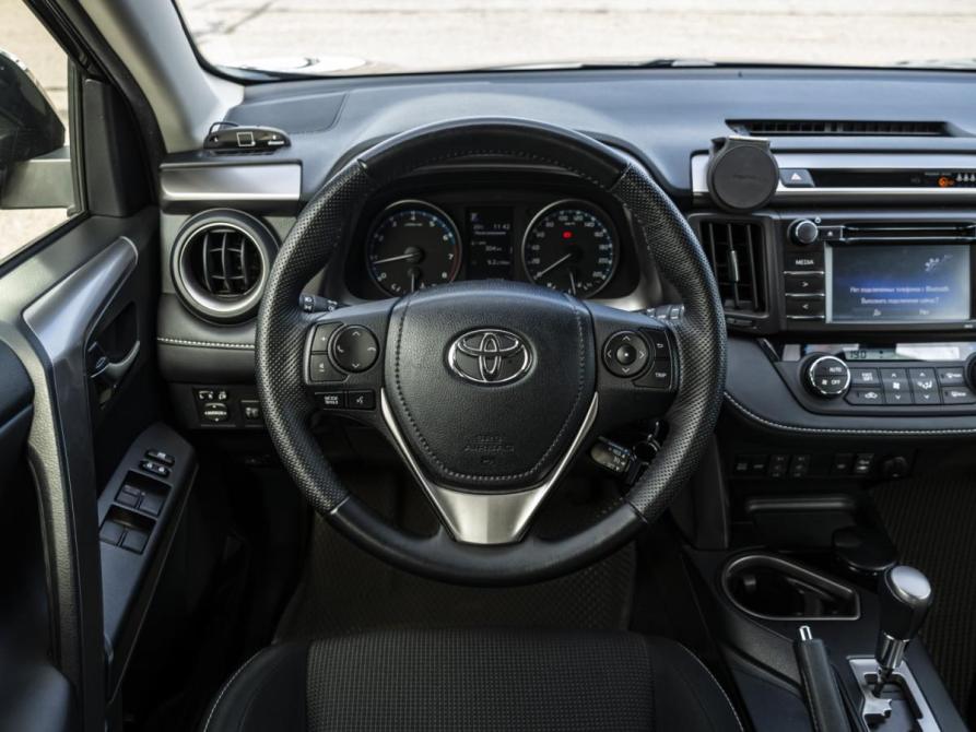 Toyota RAV4 IV (XA40) Рестайлинг Москва  - изображение 10