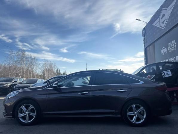 Hyundai Sonata VII (LF) Рестайлинг с пробегом 2019 года, цена 2 050 000 рублей, 84000 км, седан, Автокод Объявления