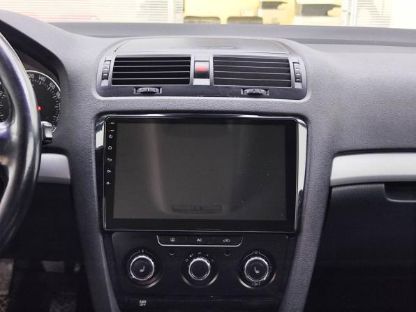 Skoda Octavia II (A5) Рестайлинг с пробегом 2012 года, цена 870 000 рублей, 180000 км, лифтбек, Автокод Объявления