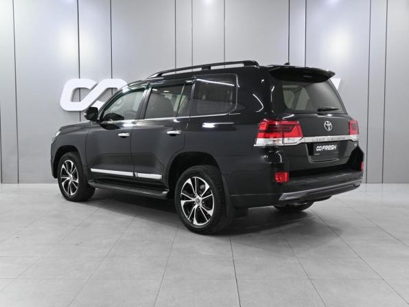Toyota Land Cruiser 200 Series Рестайлинг 2 с пробегом 2018 года, цена 6 789 000 рублей, 147335 км, внедорожник, Автокод Объявления