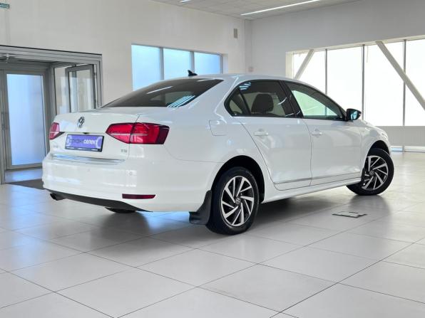 Volkswagen Jetta VI Рестайлинг с пробегом 2018 года, цена 1 590 000 рублей, 124318 км, седан, Автокод Объявления
