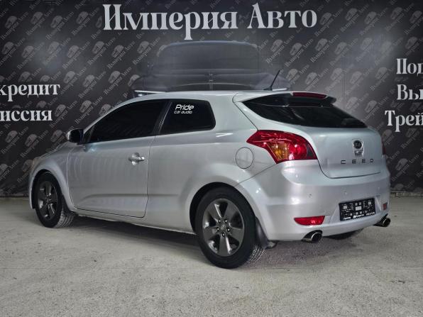 Kia Ceed I Рестайлинг с пробегом 2011 года, цена 695 000 рублей, 258000 км, хэтчбек, Автокод Объявления