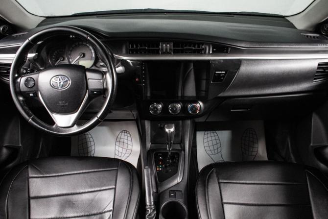 Toyota Corolla XI (E160 E170 E180) с пробегом 2015 года, цена 1 899 000 рублей, 199000 км, седан, Автокод Объявления