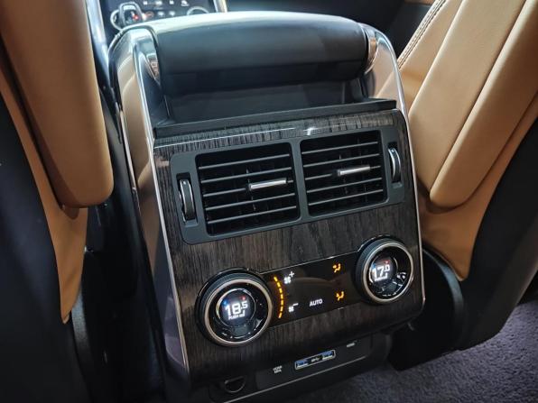 Land Rover Range Rover Sport II Рестайлинг с пробегом 2018 года, цена 5 300 000 рублей, 120000 км, внедорожник, Автокод Объявления