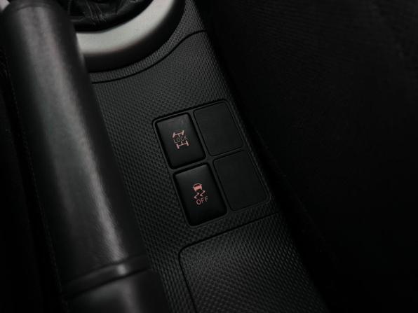 Toyota Urban Cruiser I с пробегом 2010 года, цена 827 000 рублей, 206300 км, хэтчбек, Автокод Объявления
