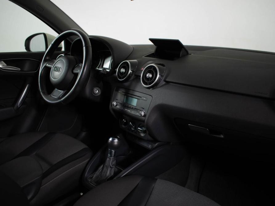 Audi A1 I (8X) Москва  - изображение 7