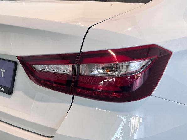 Lada (ВАЗ) Vesta I Рестайлинг (NG) с пробегом 2024 года, цена 1 420 000 рублей, 26253 км, седан, Автокод Объявления