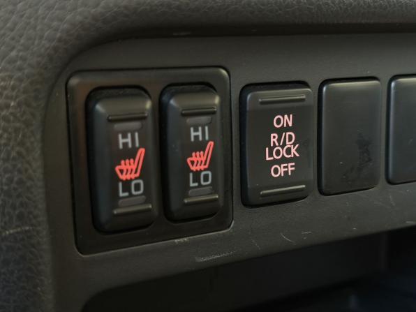 Mitsubishi L200 V с пробегом 2017 года, цена 2 450 000 рублей, 55000 км, offers.body_type.unknown, Автокод Объявления