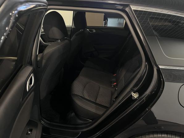 Kia Ceed III с пробегом 2021 года, цена 2 140 000 рублей, 93194 км, универсал, Автокод Объявления