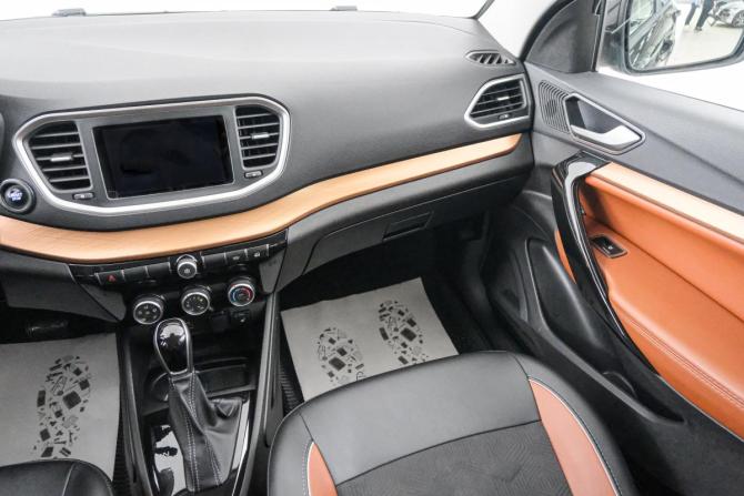 Lada (ВАЗ) Vesta I Рестайлинг (NG) с пробегом 2024 года, цена 1 489 000 рублей, 26000 км, седан, Автокод Объявления