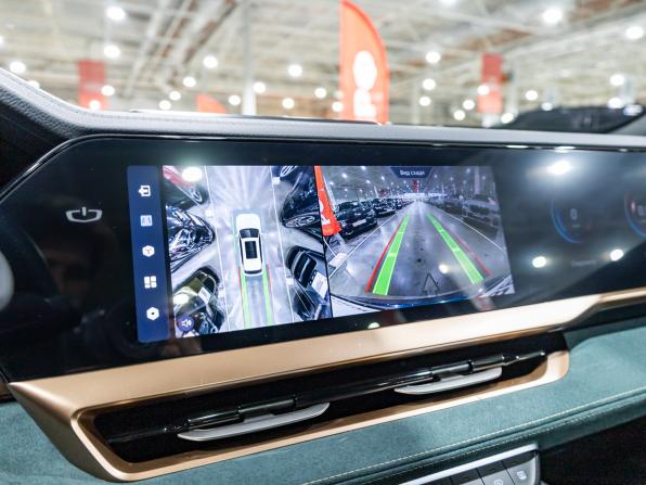 Geely Monjaro I с пробегом 2023 года, цена 2 937 960 рублей, 44651 км, внедорожник, Автокод Объявления