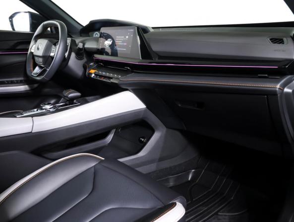 Changan UNI-V I с пробегом 2024 года, цена 2 274 000 рублей, 12200 км, лифтбек, Автокод Объявления