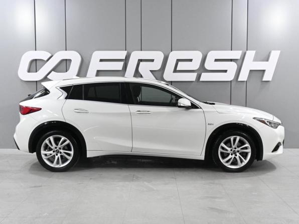 Infiniti QX30 с пробегом 2016 года, цена 1 690 000 рублей, 159943 км, внедорожник, Автокод Объявления
