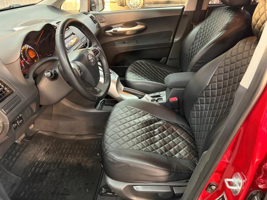 Toyota Auris I Рестайлинг Краснодар  - изображение 12