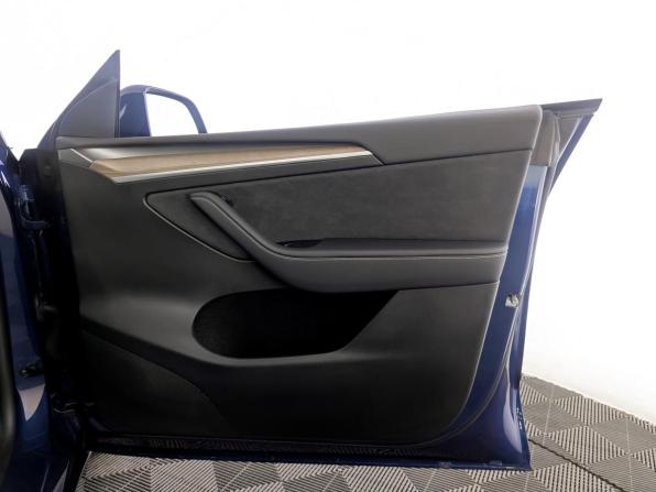 Tesla Model Y I с пробегом 2021 года, цена 4 000 000 рублей, 82419 км, внедорожник, Автокод Объявления