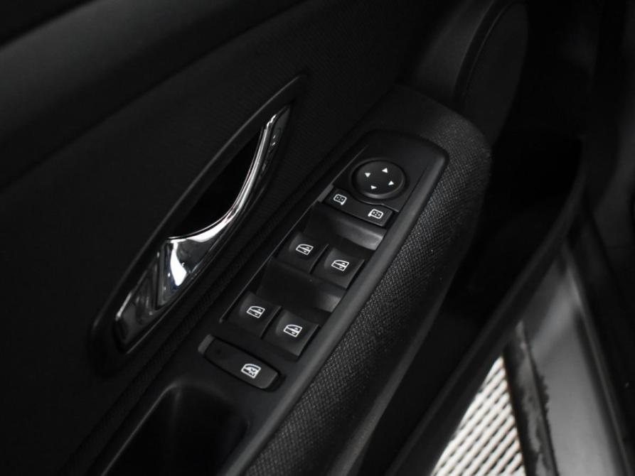 Renault Fluence I Рестайлинг Санкт-Петербург  - изображение 11