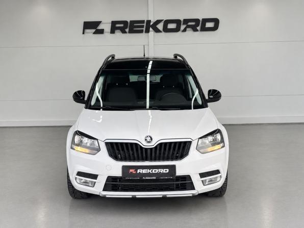 Skoda Yeti I Рестайлинг с пробегом 2015 года, цена 1 149 000 рублей, 226664 км, внедорожник, Автокод Объявления