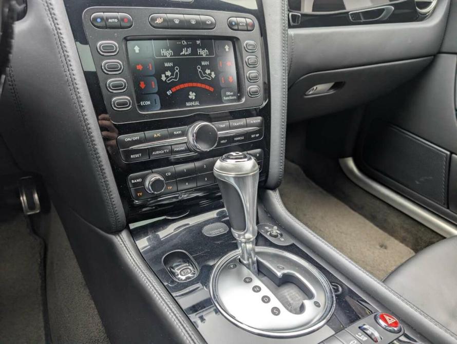 Bentley Continental Flying Spur Москва  - изображение 11