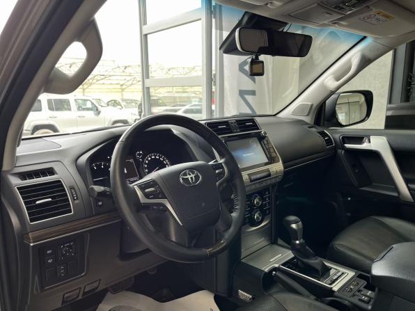 Toyota Land Cruiser Prado 150 Series Рестайлинг 2 с пробегом 2018 года, цена 5 700 000 рублей, 123150 км, внедорожник, Автокод Объявления