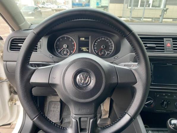 Volkswagen Jetta VI Рестайлинг с пробегом 2014 года, цена 1 070 000 рублей, 140515 км, седан, Автокод Объявления